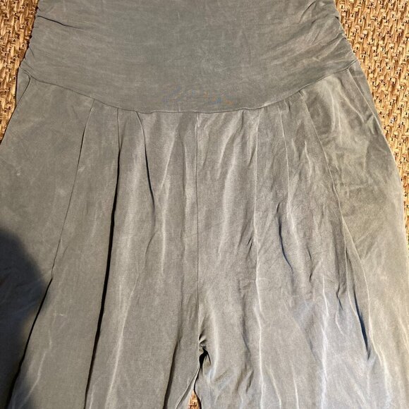 Lululemon Into Something Good Pant-Size 2 - Picture 10 of 16